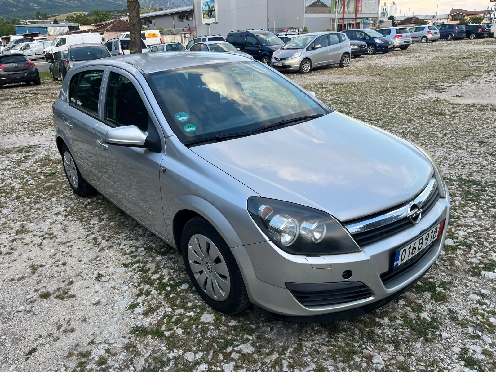 Opel Astra 1.4i, снимка 2 - Автомобили и джипове - 55002848