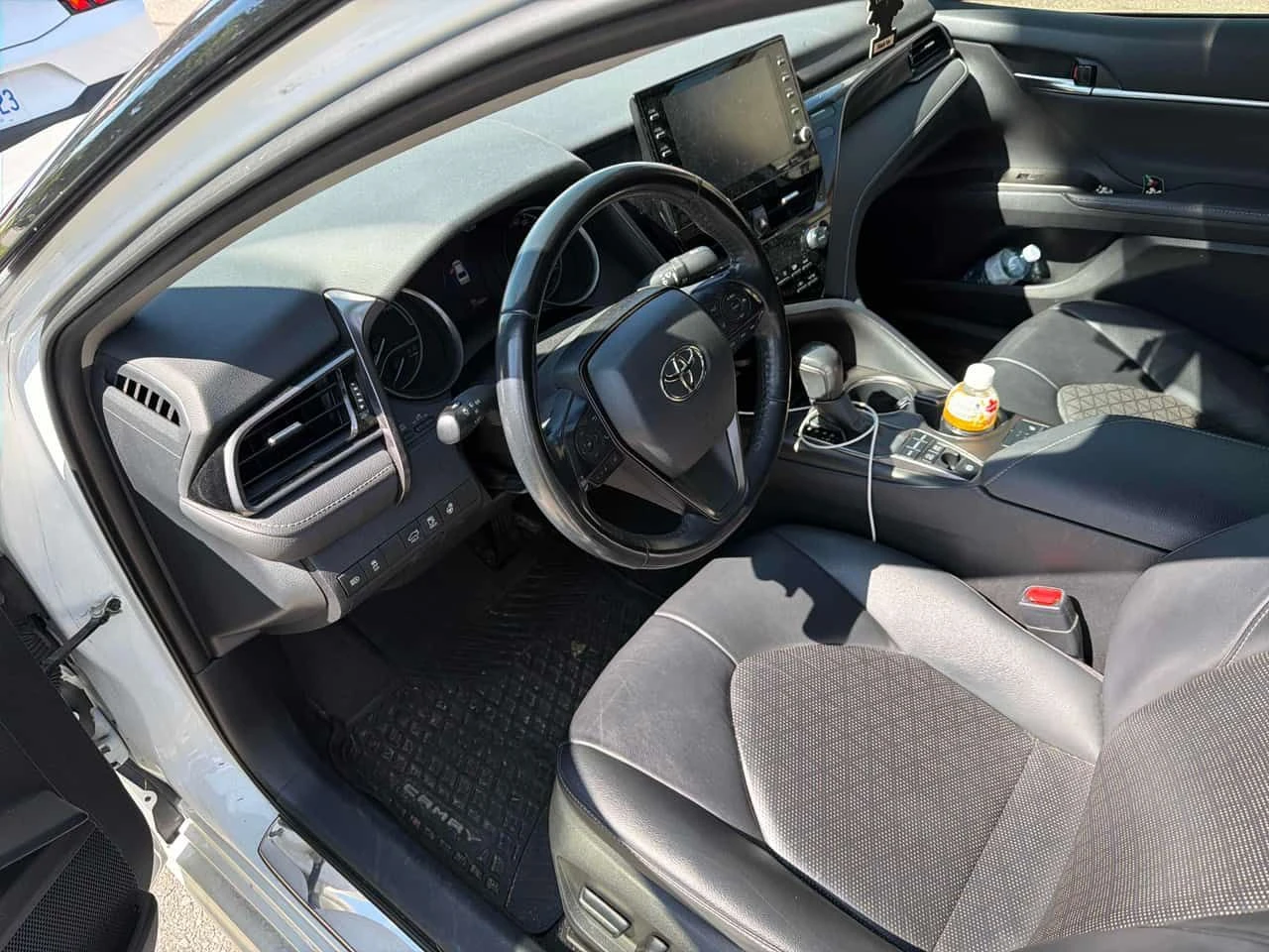 Toyota Camry * Hybrid XSE * АВТОКРЕДИТ БЕЗ ПЪРВОНАЧАЛНА ВНОСКА*, снимка 5 - Автомобили и джипове - 55501485