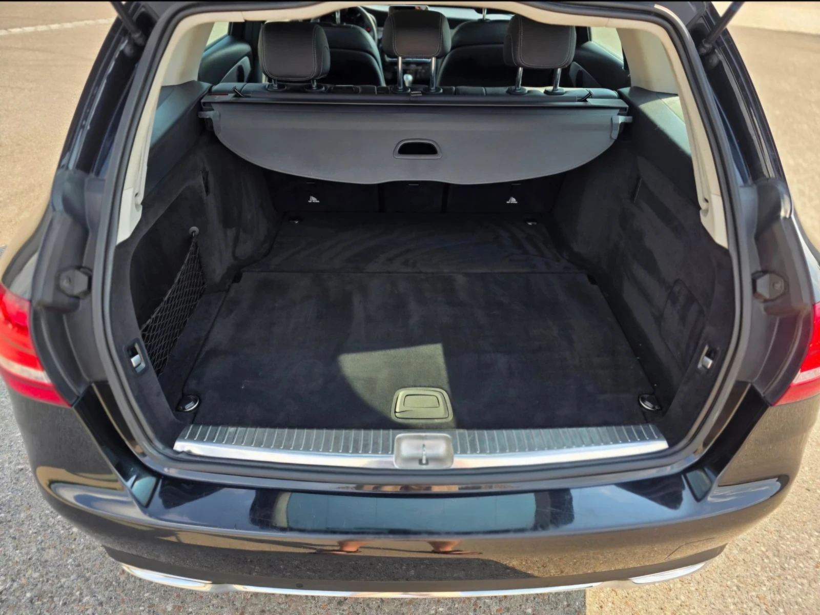 Mercedes-Benz C 180 Exclusive, снимка 10 - Автомобили и джипове - 55643073
