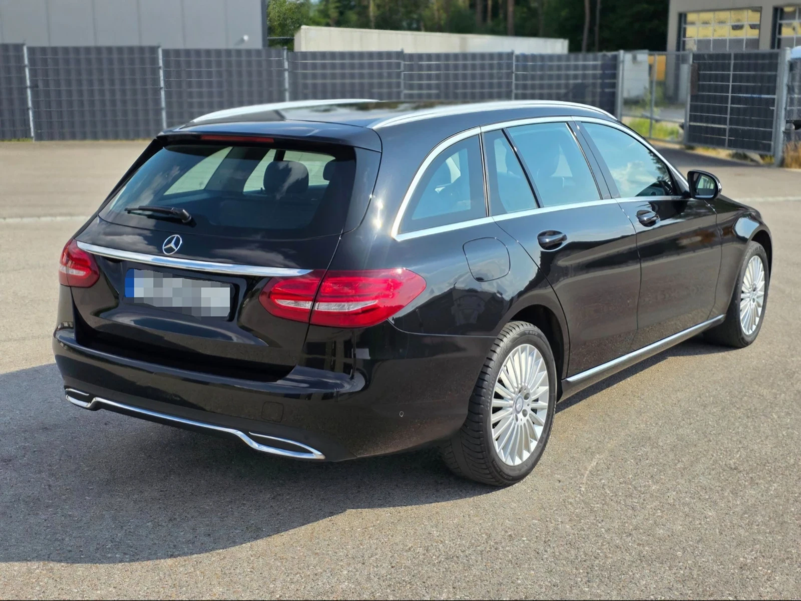 Mercedes-Benz C 180 Exclusive, снимка 7 - Автомобили и джипове - 55643073