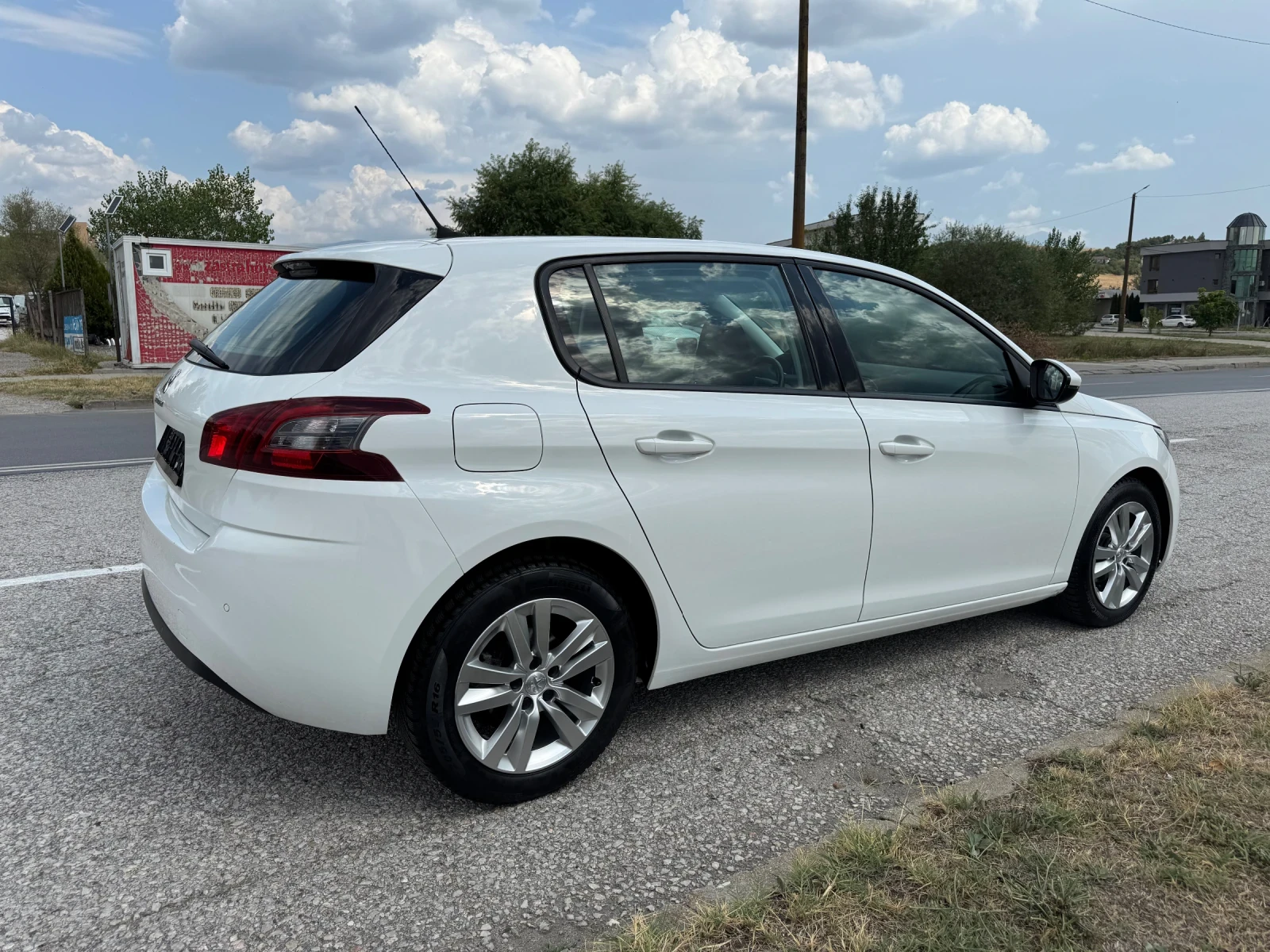 Peugeot 308 1.5 HDI Allure Top, снимка 5 - Автомобили и джипове - 55931896