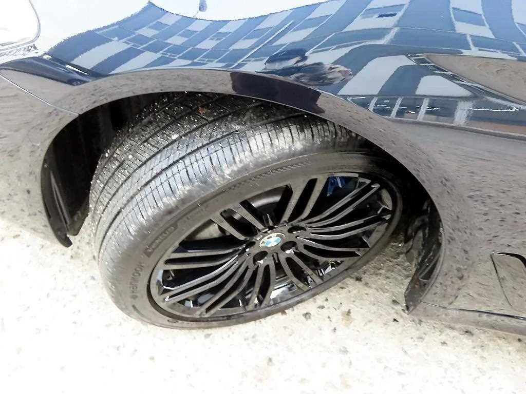BMW 530 D * M SPORT * ОБДУХВАНЕ * 360 * HEAD UP * , снимка 14 - Автомобили и джипове - 56076049
