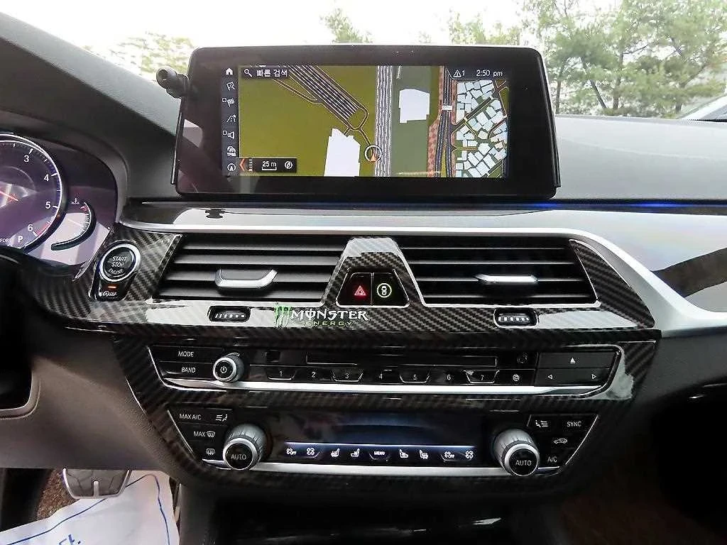 BMW 530 D * M SPORT * ОБДУХВАНЕ * 360 * HEAD UP * , снимка 8 - Автомобили и джипове - 56076049