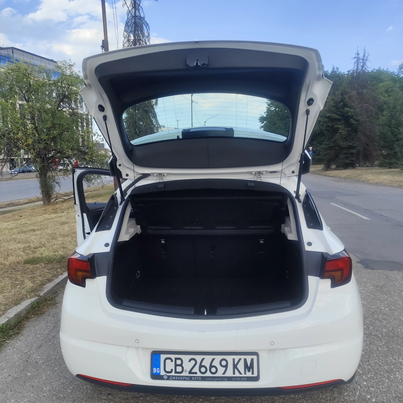 Opel Astra K 1.6 CDTI (136 к.с.), снимка 11 - Автомобили и джипове - 56085987