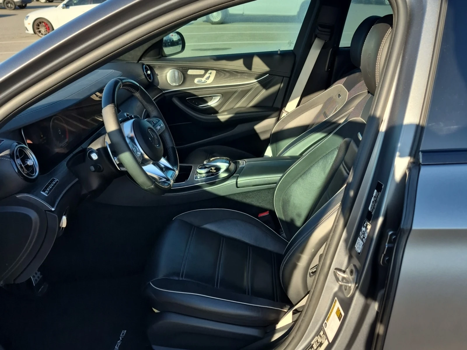 Mercedes-Benz E 63 AMG * 63 S * 2 КЛЮЧА * ПОДГРЕВ* ОБДУХВАНЕ * , снимка 7 - Автомобили и джипове - 56115341