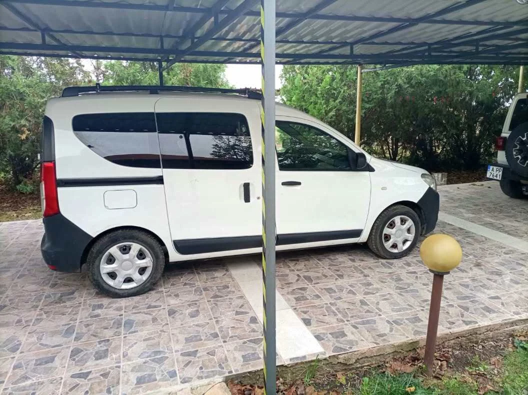 Dacia Dokker, снимка 2 - Автомобили и джипове - 56484094