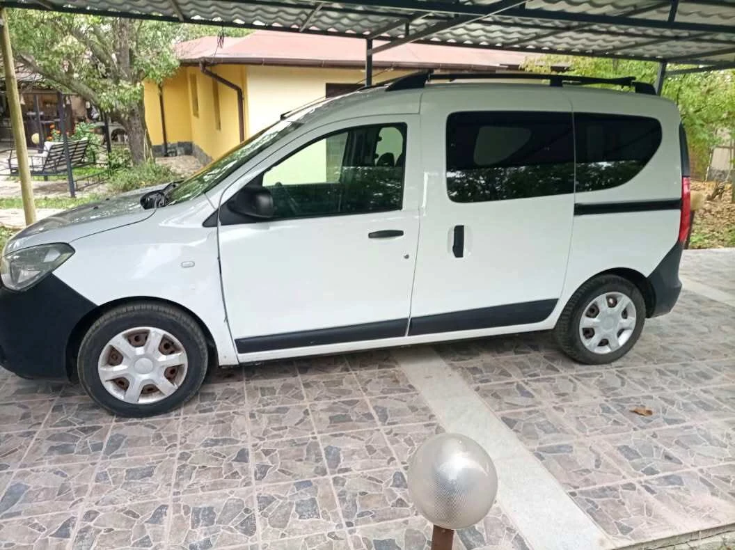 Dacia Dokker, снимка 3 - Автомобили и джипове - 56484094