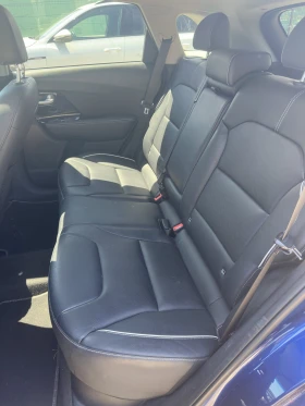 Kia Niro 64KWh/EXECUTIVE LINE/SOH100%/KIACONN/ШИБИДАХ!, снимка 10