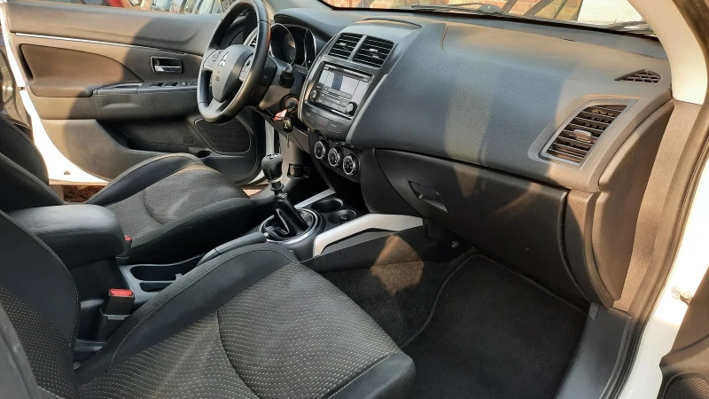 Mitsubishi ASX 1.8 * Фейс * 2014г., снимка 6 - Автомобили и джипове - 48784829