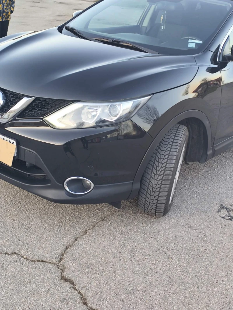 Nissan Qashqai, снимка 6 - Автомобили и джипове - 49010553