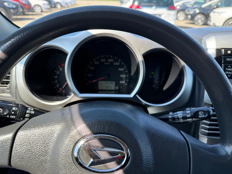 Daihatsu Terios 1.5i CH 4x4, снимка 9 - Автомобили и джипове - 50349911