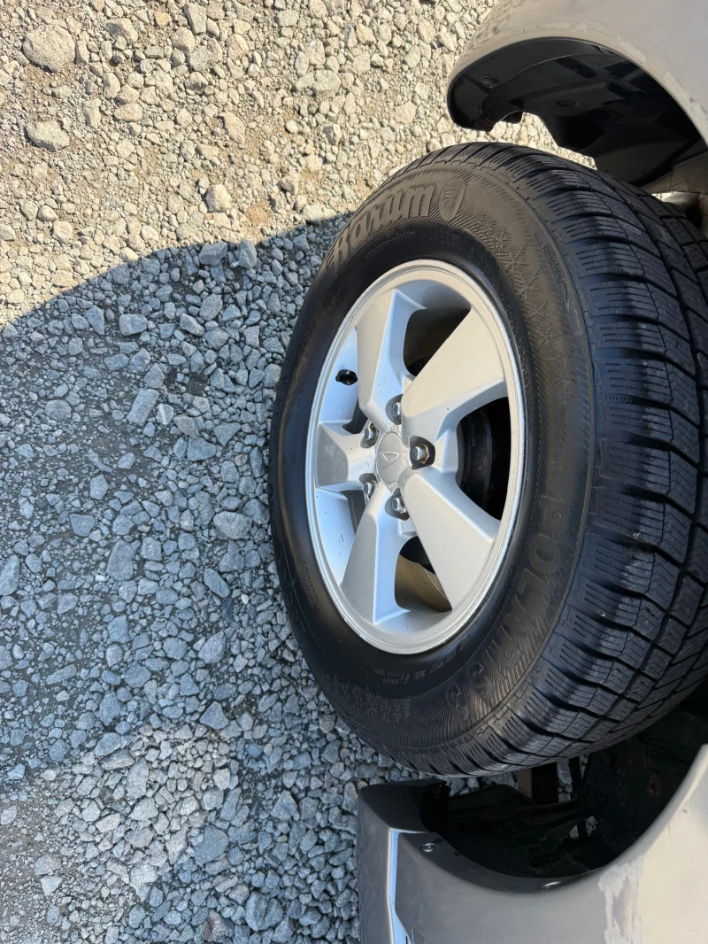 Daihatsu Terios 1.5i CH 4x4, снимка 15 - Автомобили и джипове - 50349911