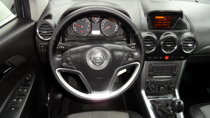Opel Antara NAVI / 169хил.км, снимка 11 - Автомобили и джипове - 52980336