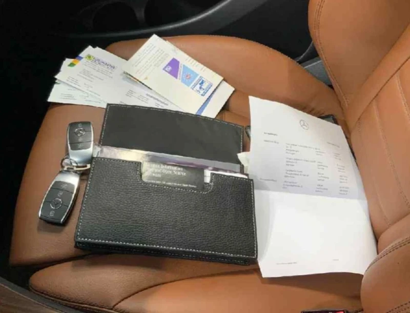 Mercedes-Benz GLC 300 e AMG-4MATIC.HYBRID., снимка 7 - Автомобили и джипове - 52770893