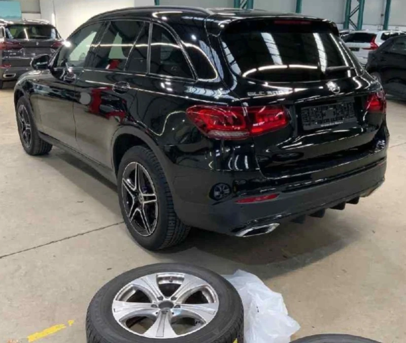 Mercedes-Benz GLC 300 e AMG-4MATIC.HYBRID., снимка 3 - Автомобили и джипове - 52770893