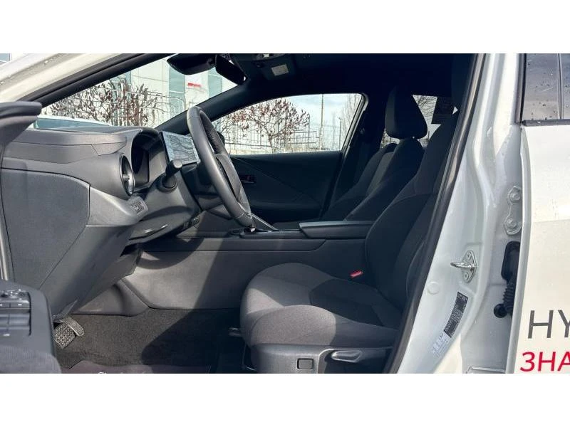 Toyota C-HR 1.8 HEV E-CVT CLUB, снимка 12 - Автомобили и джипове - 53428856