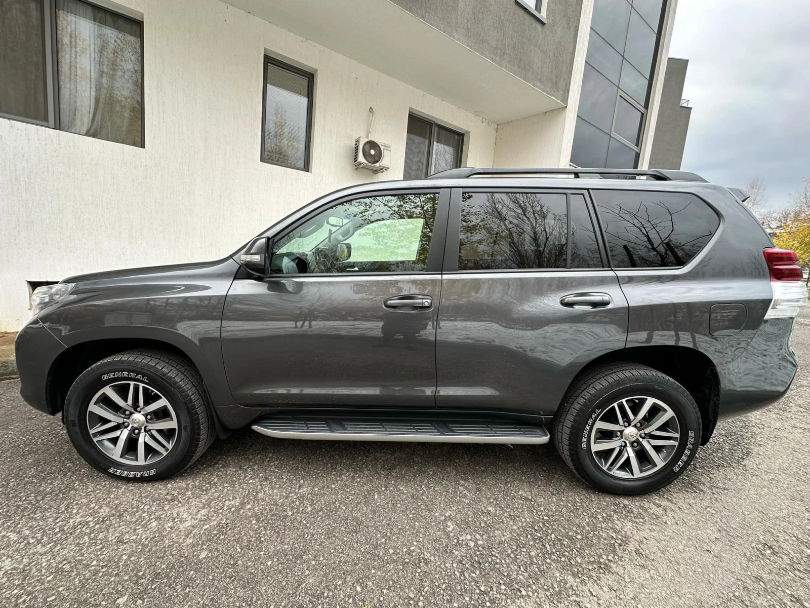 Toyota Land cruiser 3.0D4D / АВТОМАТИК / FULL - изображение 4