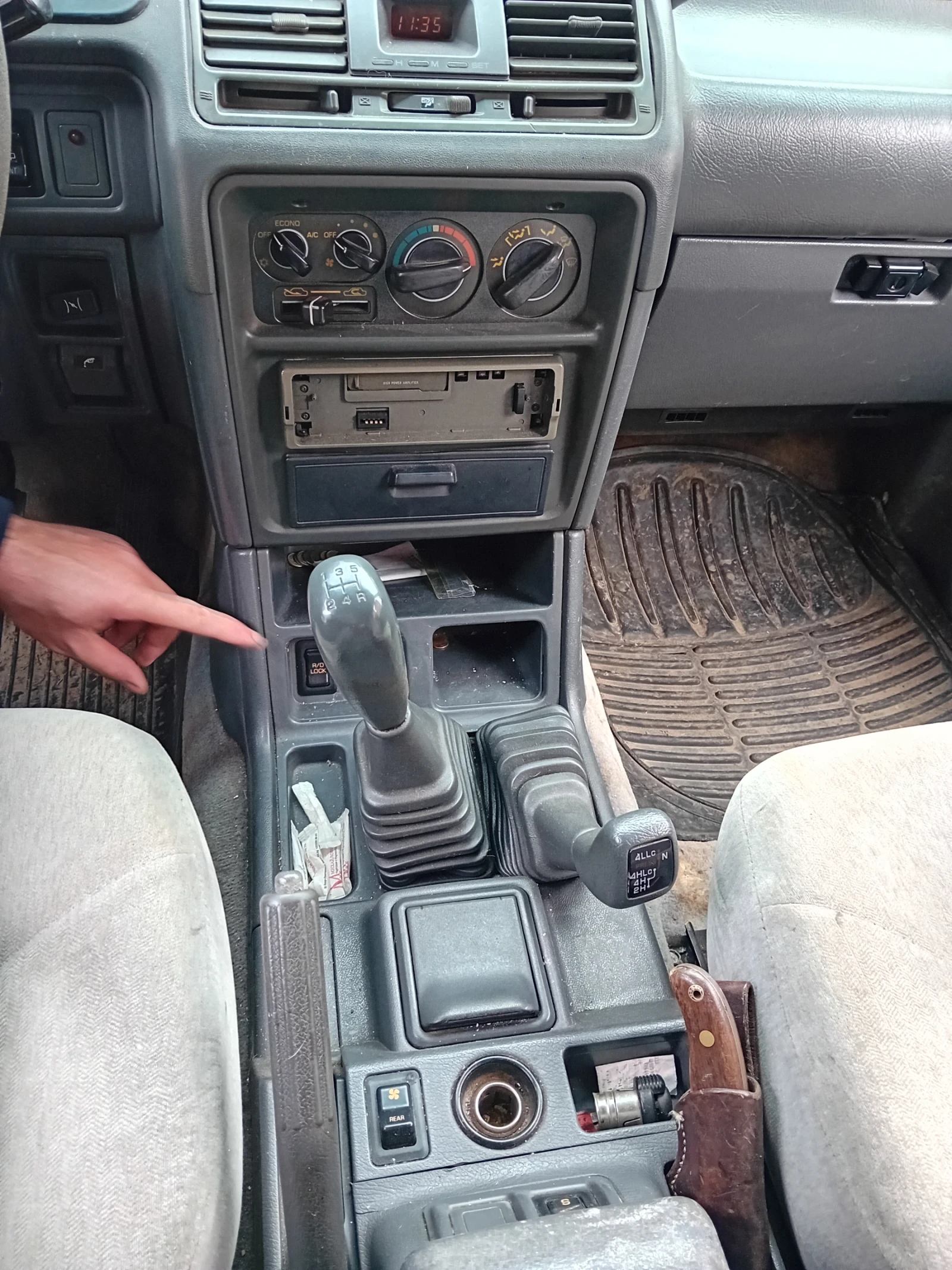 Mitsubishi Pajero 2.5 - изображение 7