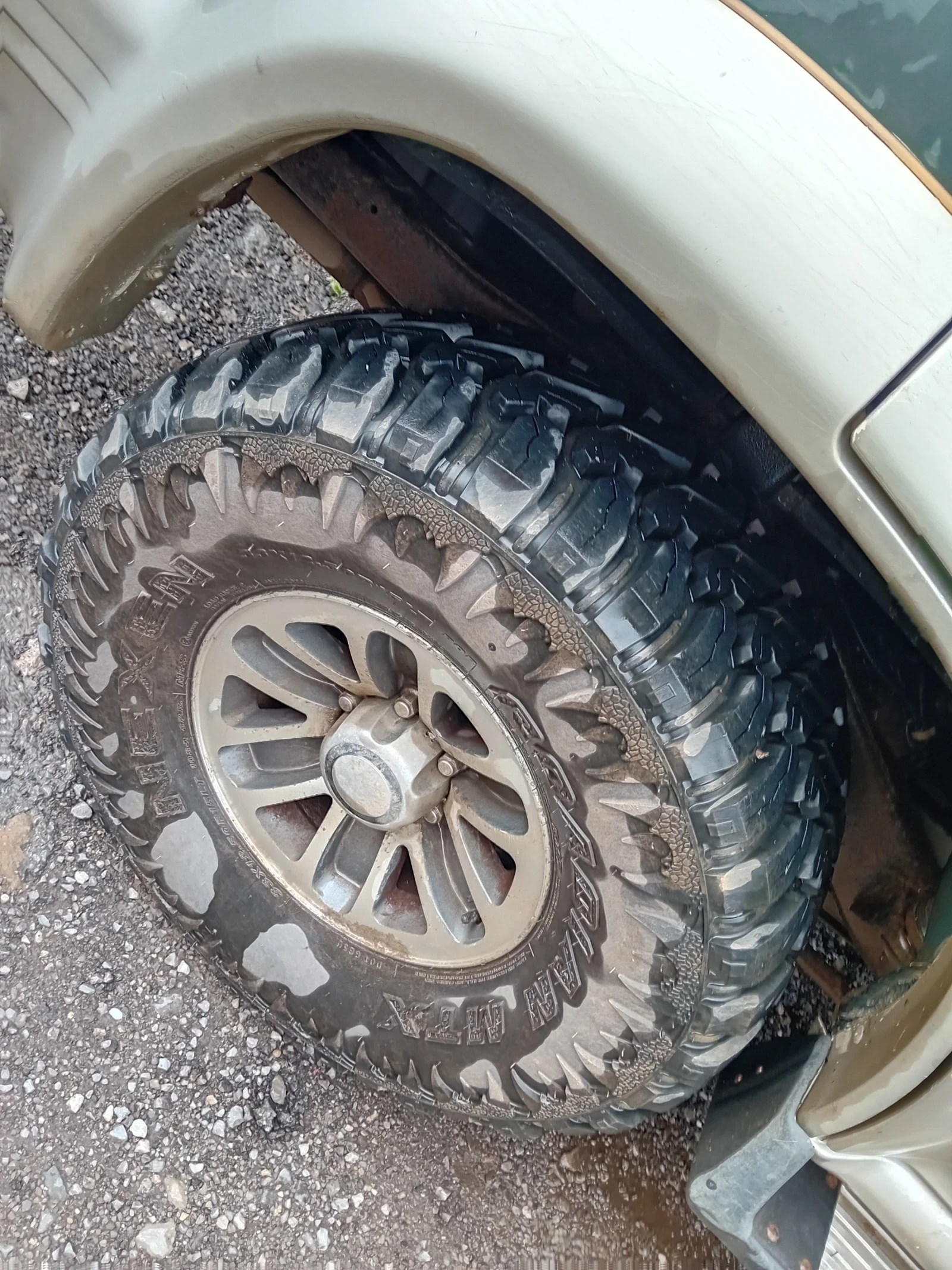 Mitsubishi Pajero 2.5 - изображение 4