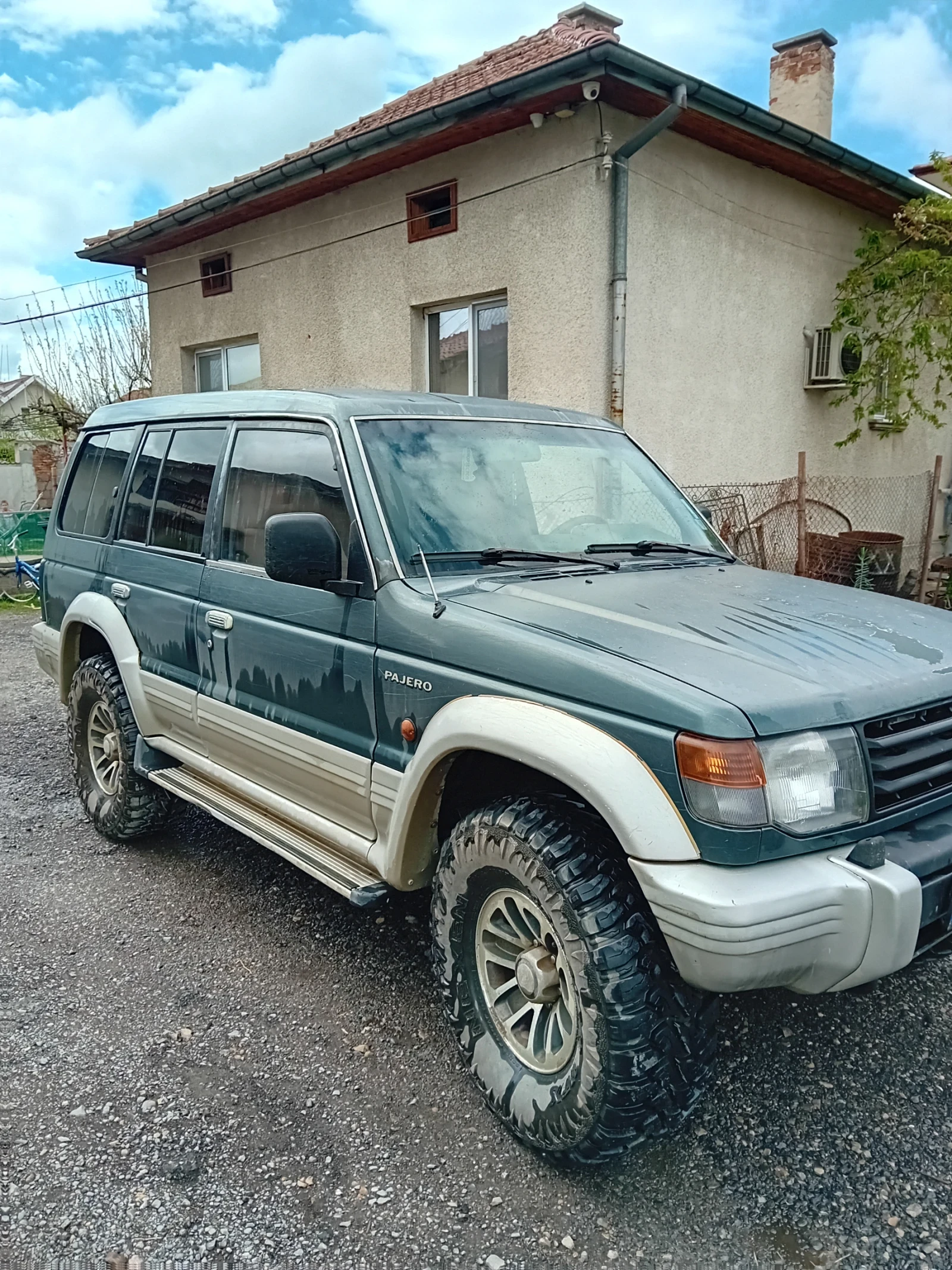 Mitsubishi Pajero 2.5 - изображение 2