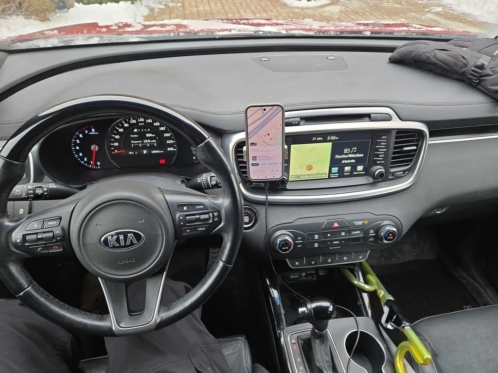 Kia Sorento * 3.3L * CARFAX *  - изображение 9