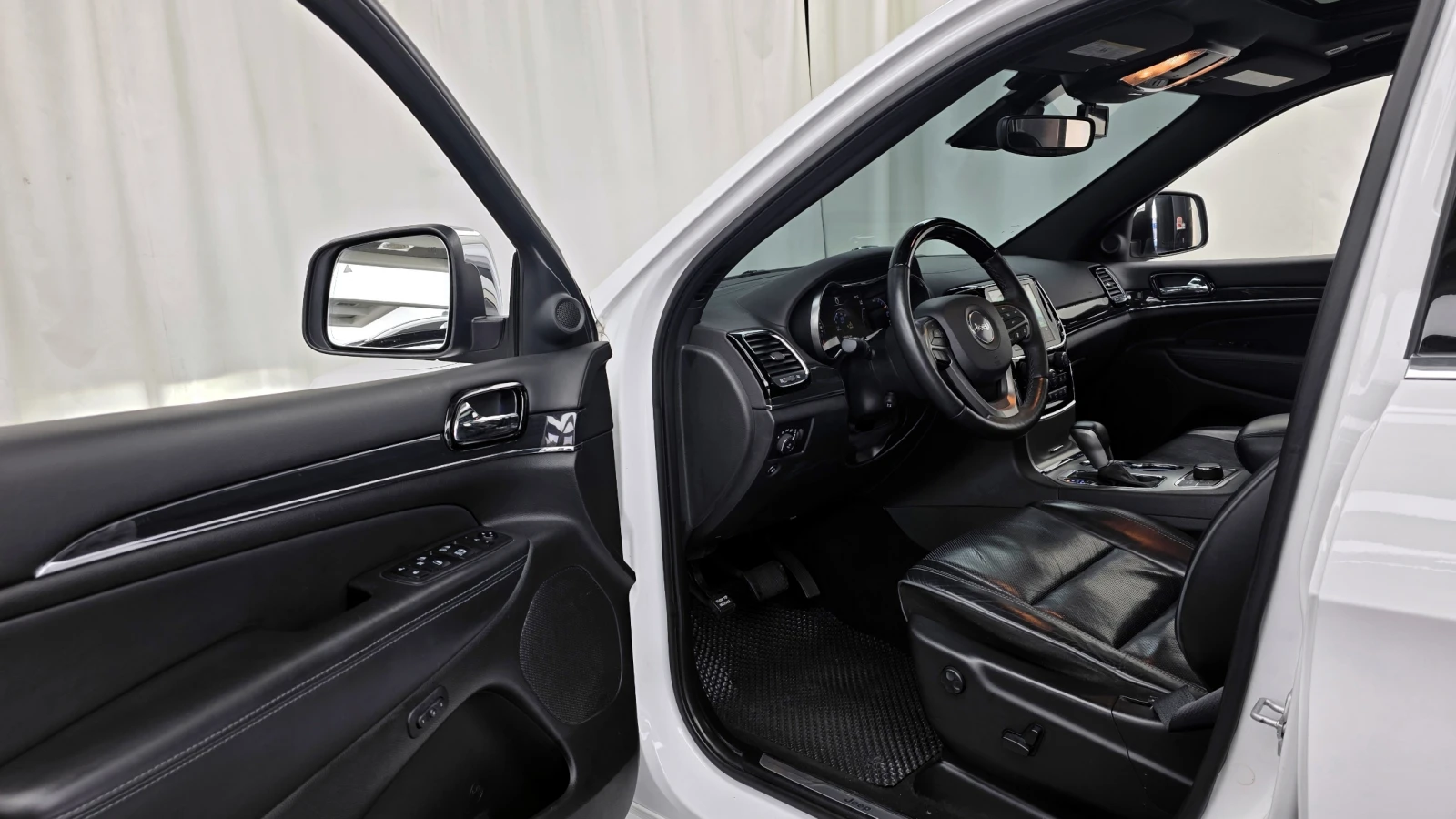 Jeep Grand cherokee 3.6 OVERLAND autogeorge.com - изображение 9