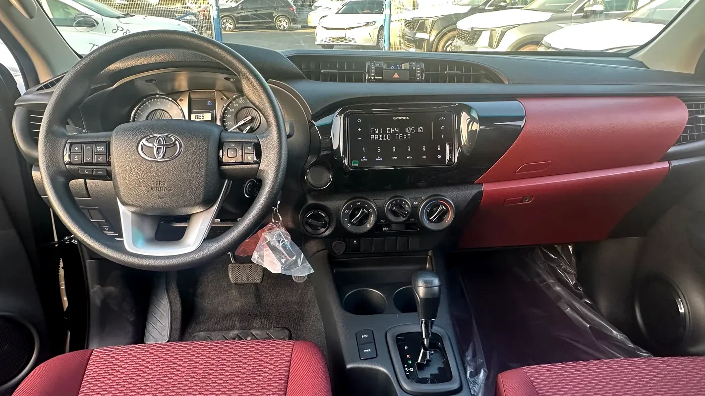 Toyota Hilux  - изображение 2