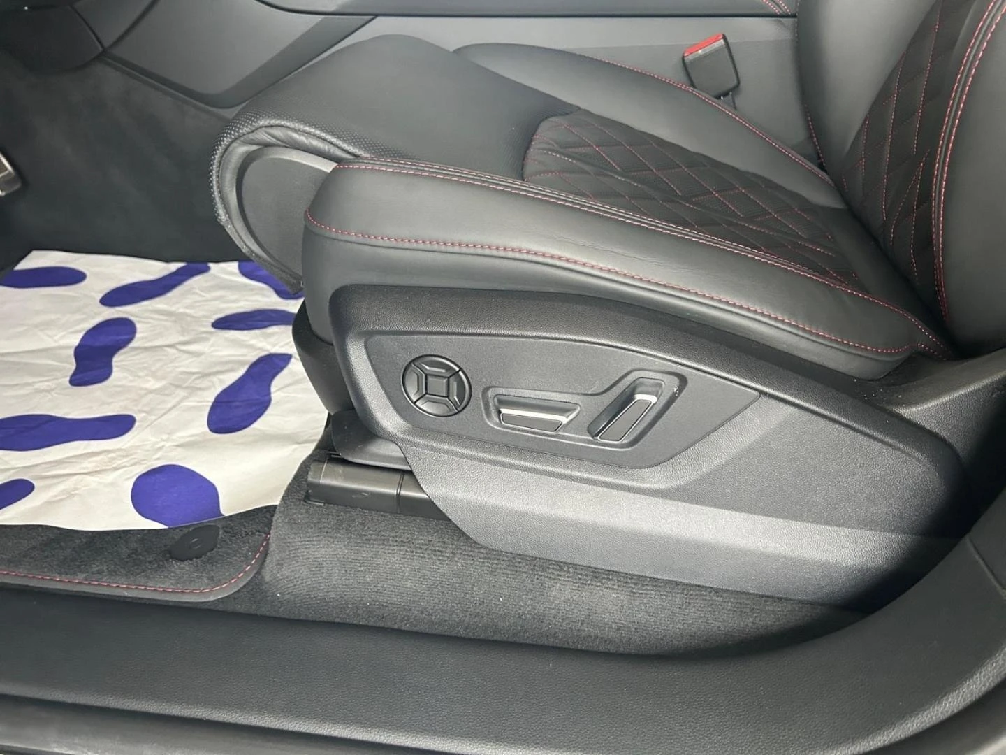 Audi SQ8 QUATTRO MATRIX B&O PANORAMA 360, снимка 8 - Автомобили и джипове - 53819118