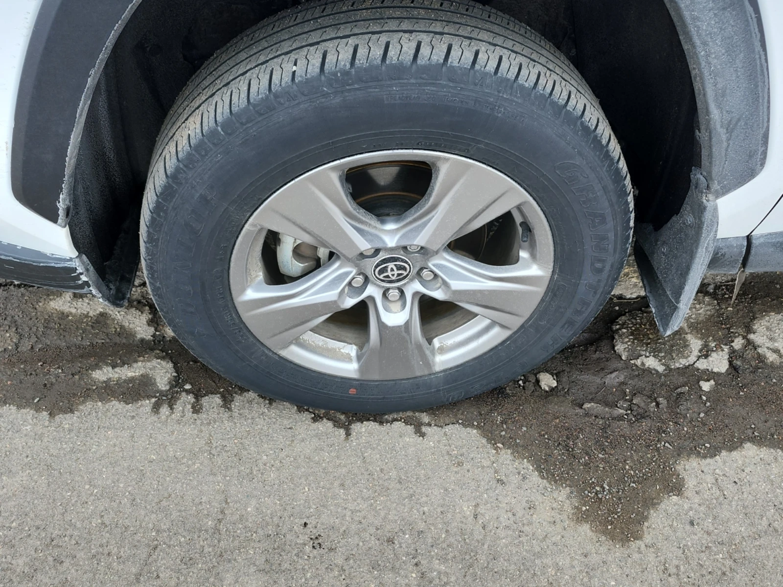 Toyota Rav4 XLE * * CARFAX * * АВТО КРЕДИТ * * , снимка 13 - Автомобили и джипове - 54139348