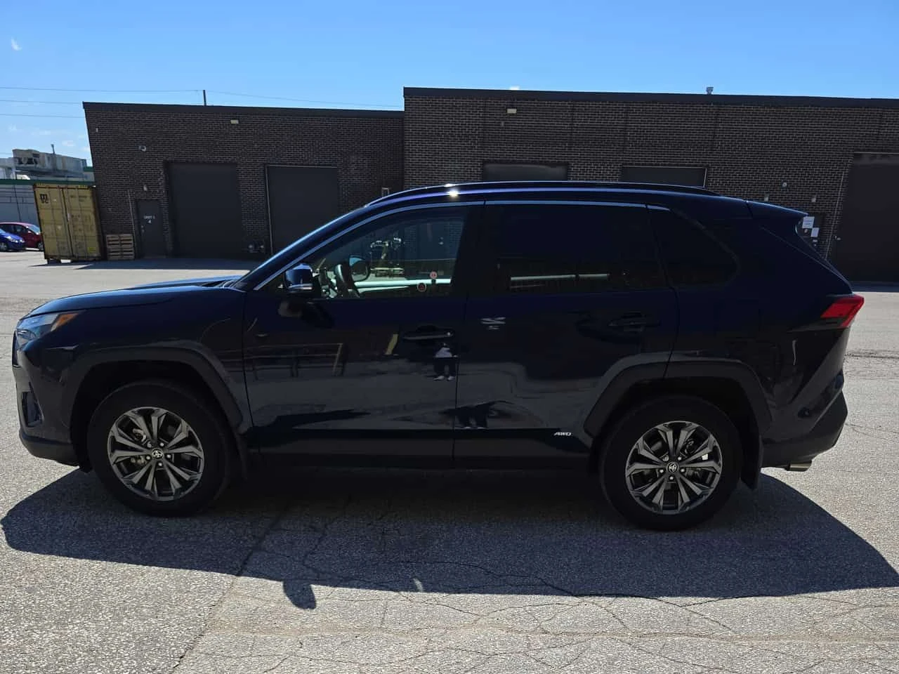 Toyota Rav4 * Hybrid XLE * CARFAX * 2 КЛЮЧА * ПАНО * KEYLESS, снимка 2 - Автомобили и джипове - 54174441