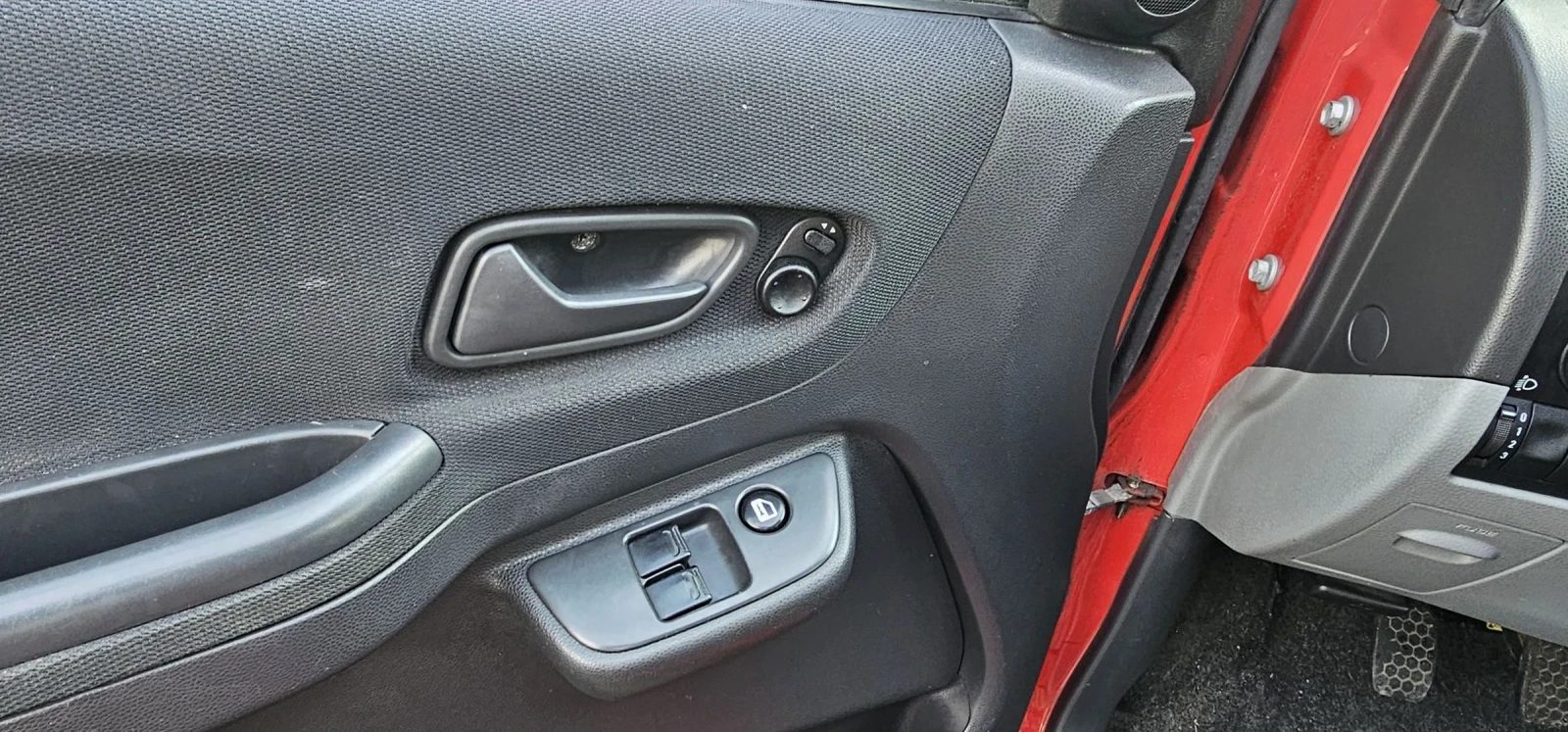 Suzuki Ignis 1.3 i Бензин  , снимка 9 - Автомобили и джипове - 54350384