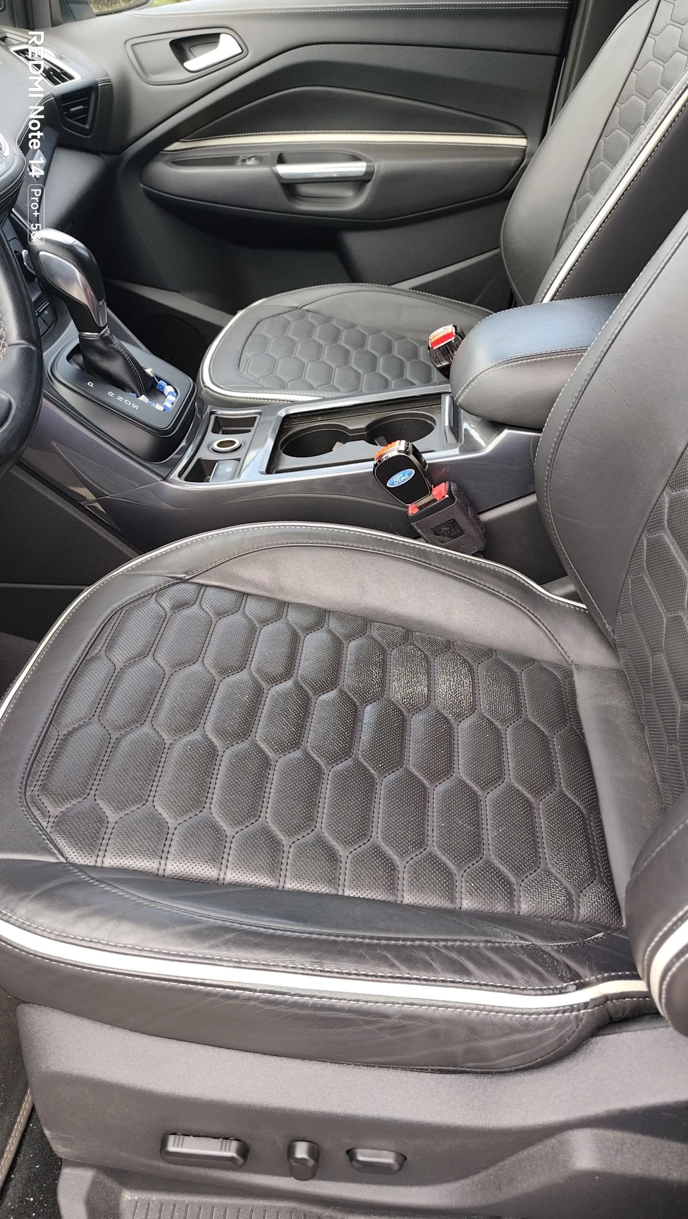 Ford Kuga Vignale, снимка 11 - Автомобили и джипове - 54813286