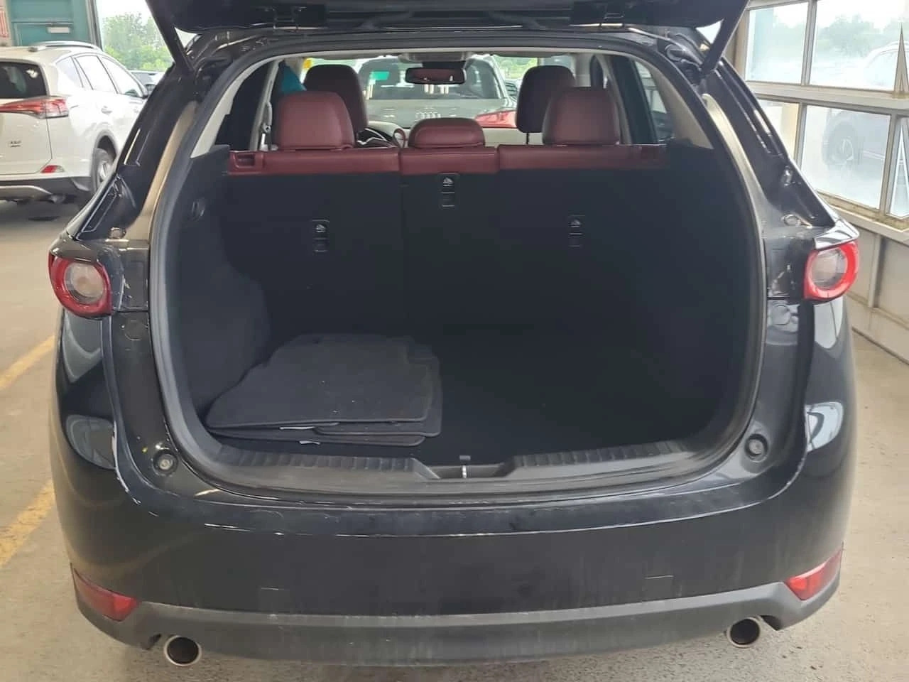 Mazda CX-5  TOURING / АВТОКРЕДИТ / ЦЕНА ДО БЪЛГАРИЯ , снимка 13 - Автомобили и джипове - 55281901