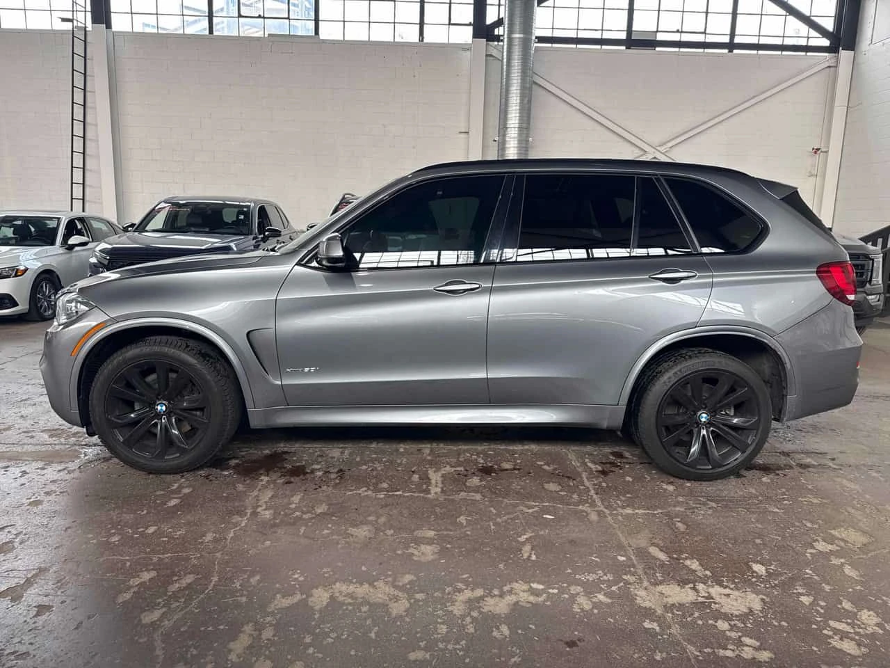 BMW X5 XDRIVE50I * M SPORT* B&O* ДИСТРОНИК* 360* ОБДУХВАН, снимка 3 - Автомобили и джипове - 55392070