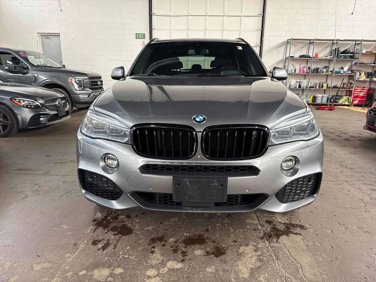 BMW X5 XDRIVE50I * M SPORT* B&O* ДИСТРОНИК* 360* ОБДУХВАН, снимка 2 - Автомобили и джипове - 55392070