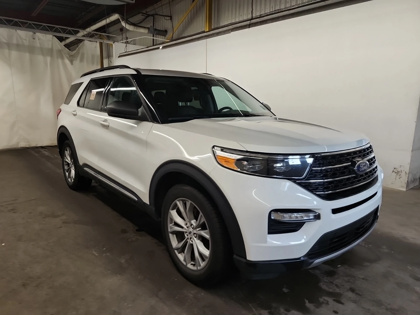 Ford Explorer XLT| HUD| PANO| 2 КЛЮЧА| ПОДГРЕВИ| , снимка 2 - Автомобили и джипове - 55992359