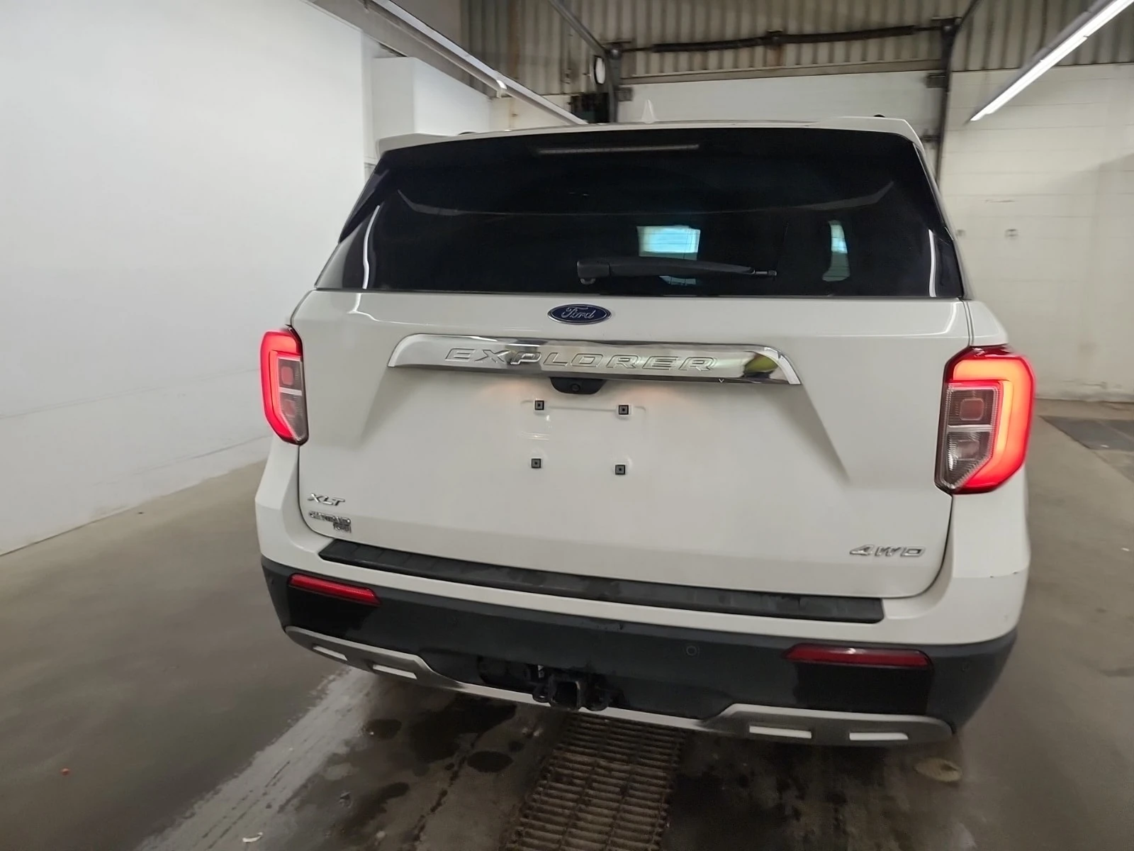 Ford Explorer XLT| HUD| PANO| 2 КЛЮЧА| ПОДГРЕВИ| , снимка 16 - Автомобили и джипове - 55992359