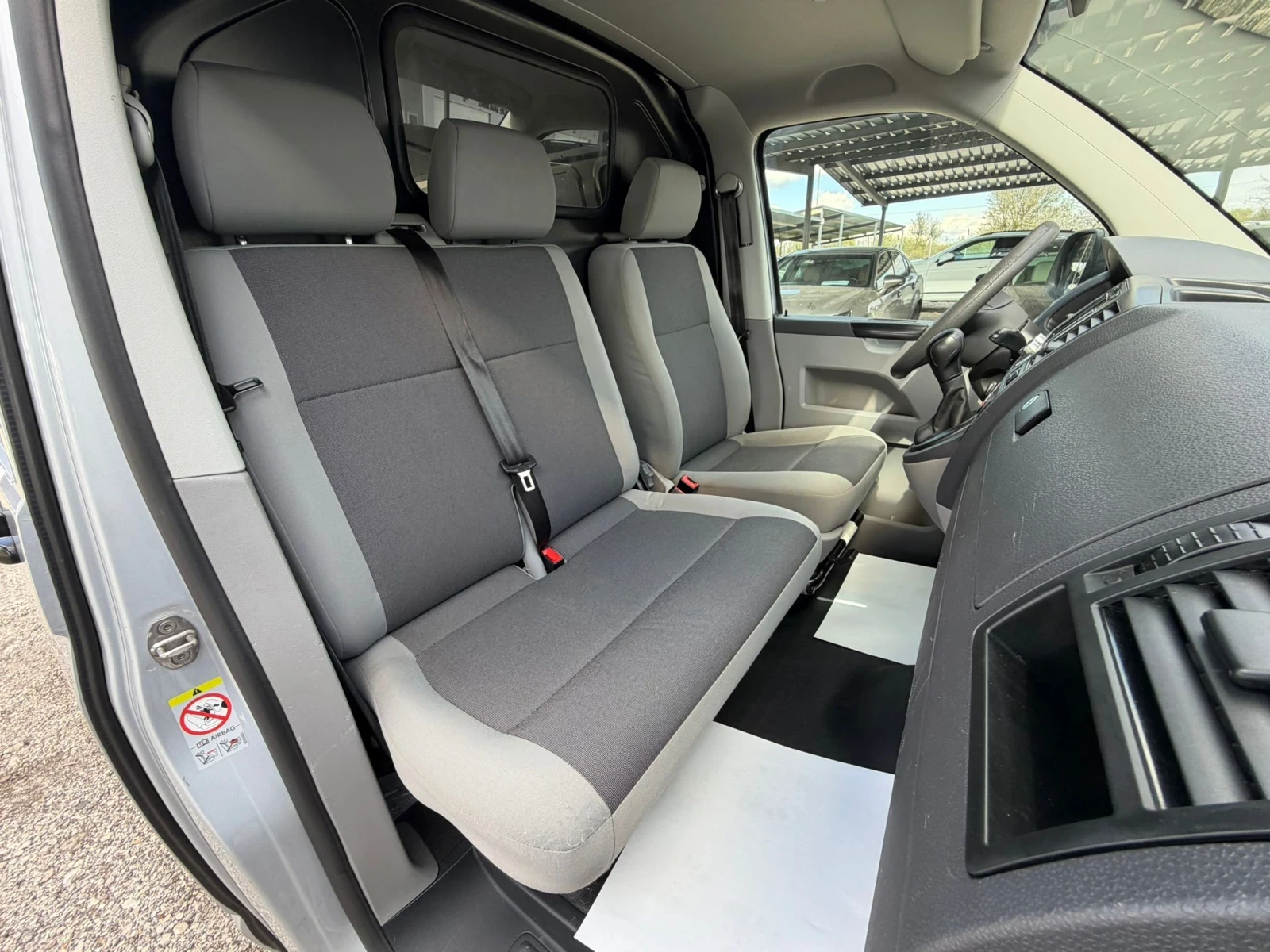 VW T5 2.0TDI/Automatic/, снимка 13 - Бусове и автобуси - 54177152