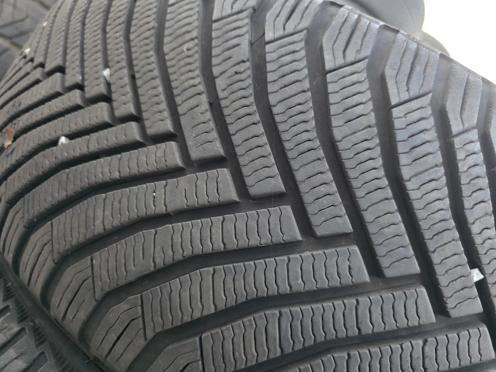 ���� 205/55R19 | Mobile.bg � ����������� 2