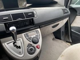 Citroen C8 2.2 HDI автоматик ,ксенон ,навигация, снимка 11