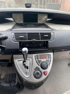 Citroen C8 2.2 HDI автоматик ,ксенон ,навигация, снимка 10