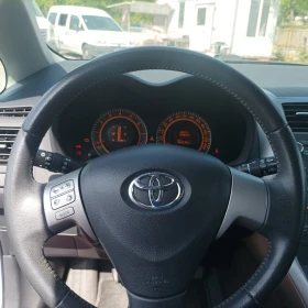 Toyota Auris 1, 6 6ск., снимка 13