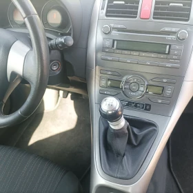 Toyota Auris 1, 6 6ск., снимка 11