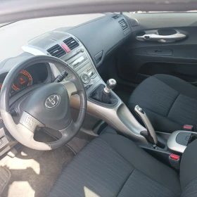 Toyota Auris 1, 6 6ск., снимка 9