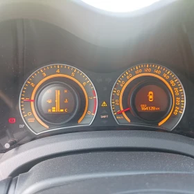 Toyota Auris 1, 6 6ск., снимка 14