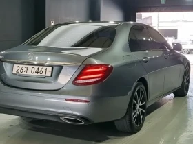 Mercedes-Benz E 300 Avantgarde, снимка 2