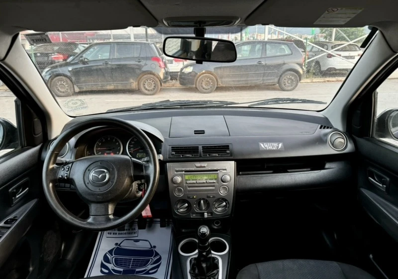 Mazda 2 1.25i, снимка 10 - Автомобили и джипове - 46318192