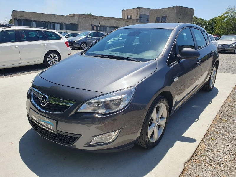 Opel Astra АВТОМАТ, снимка 3 - Автомобили и джипове - 46524498