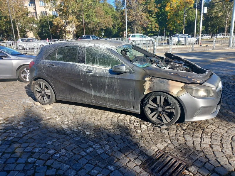 Mercedes-Benz A 180, снимка 10 - Автомобили и джипове - 47434569