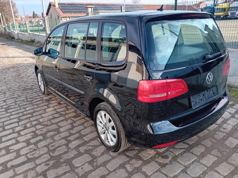 VW Touran 1.6TDI, снимка 4 - Автомобили и джипове - 48629929